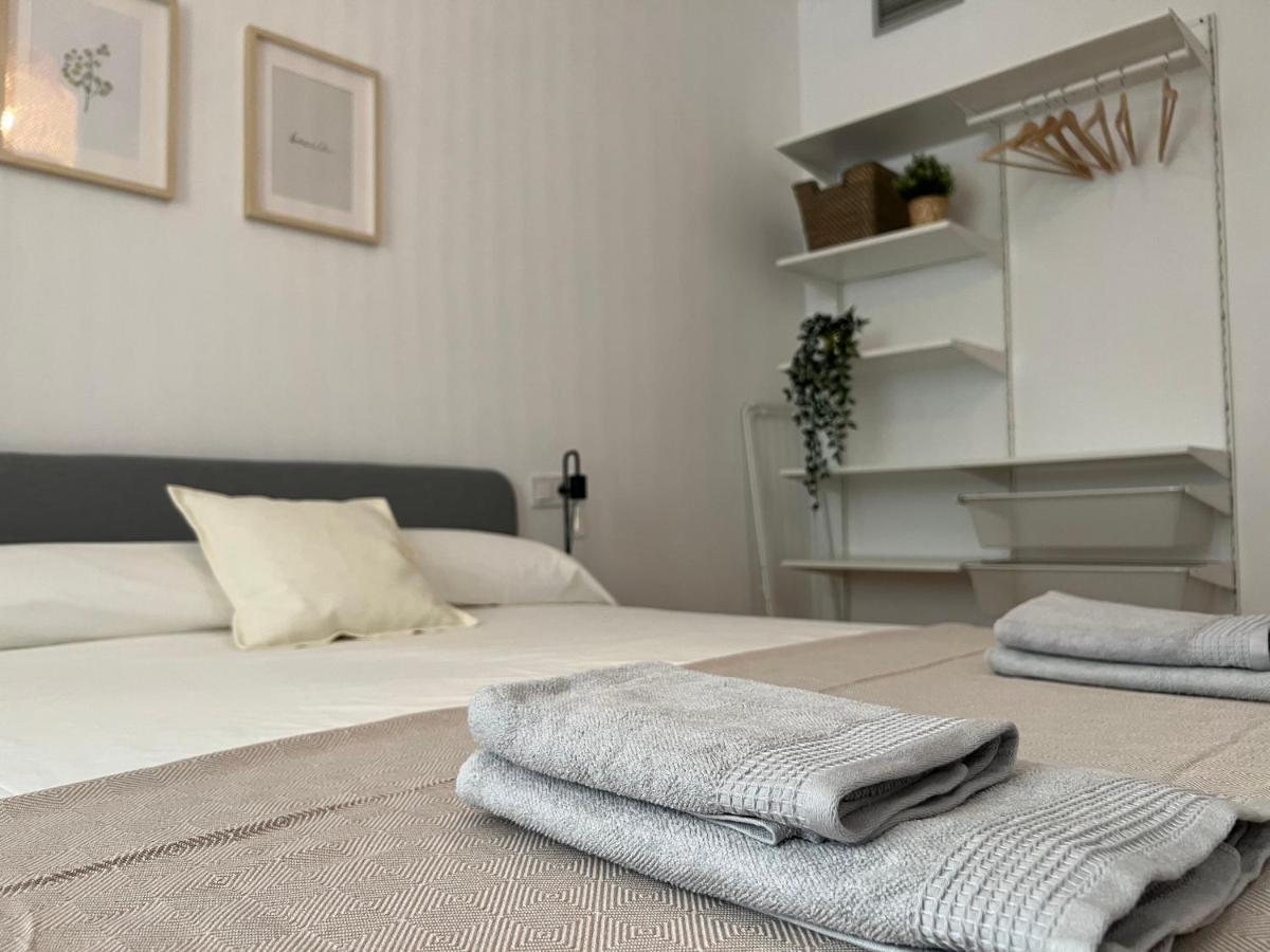 Cozy Apartment Well-Located In Terrassa, Barcelona Exterior foto